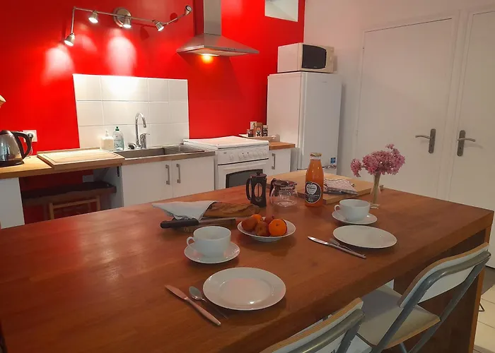 Pause Pres De Pegasus Bridge * Ranville